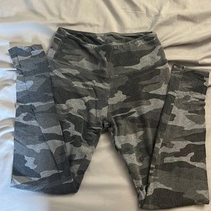 garage camo leggings